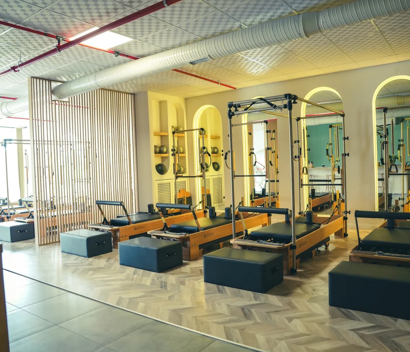 AlfaPilates Kapaklı stüdyosunun geniş reformer salonu